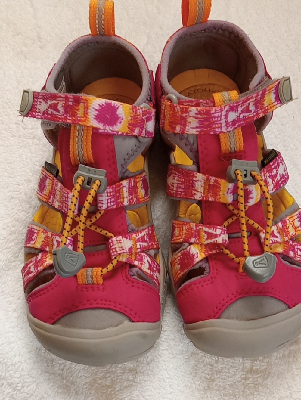 Keens Kids Size 12 Kids Pink and Yellow Outdoor Sandals